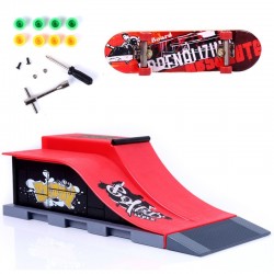 Rampa mini + skateboard